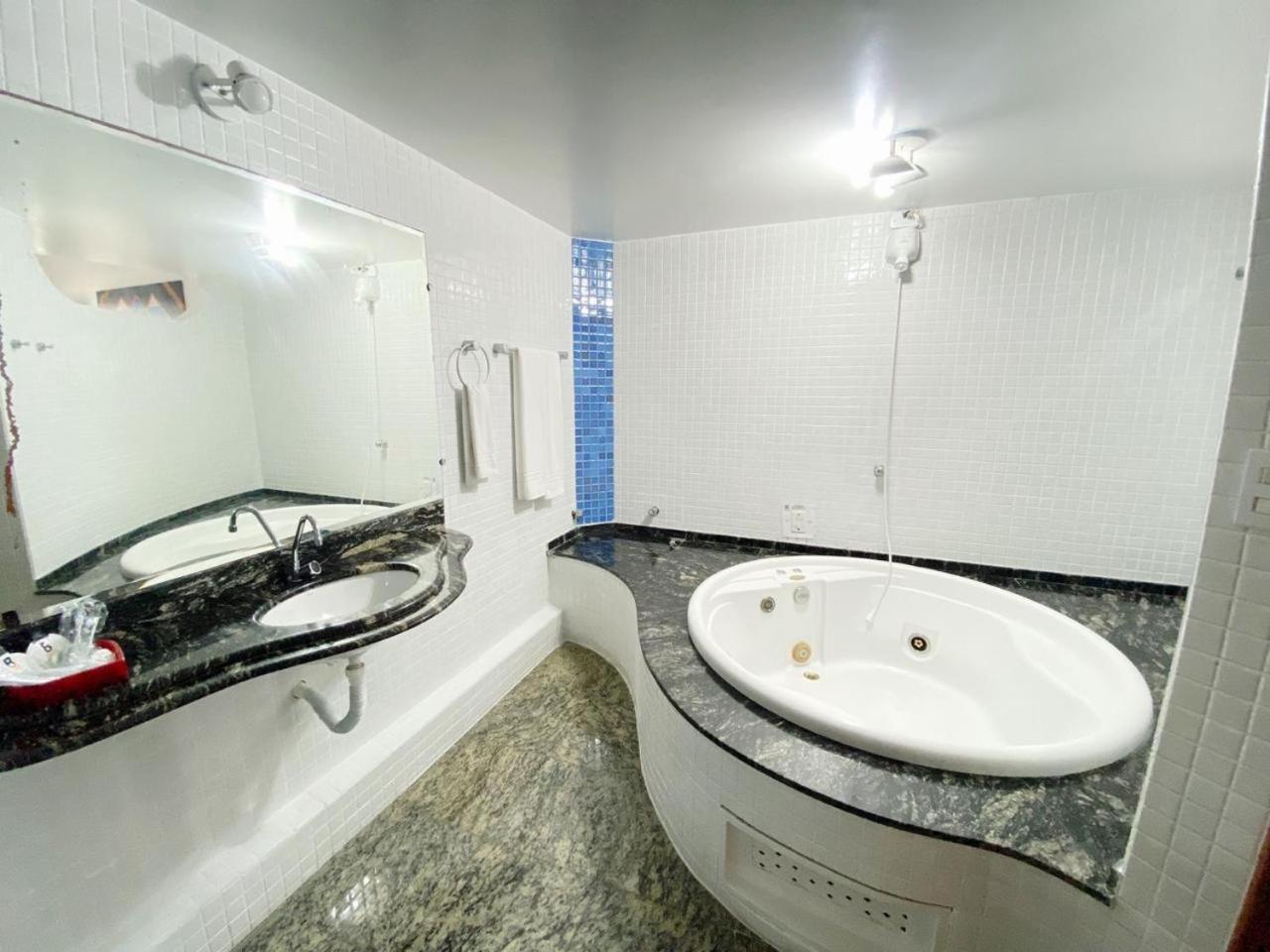 Hotel Riviera D Amazonia Belem Ananindeua Exteriör bild